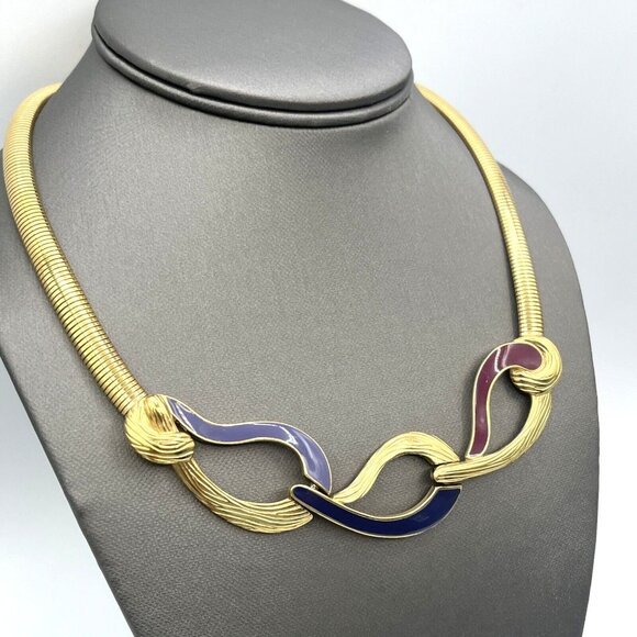 Vintage TRIFARI Necklace Blue Enamel Omega Chain Gold Tone 17" - Picture 2 of 10